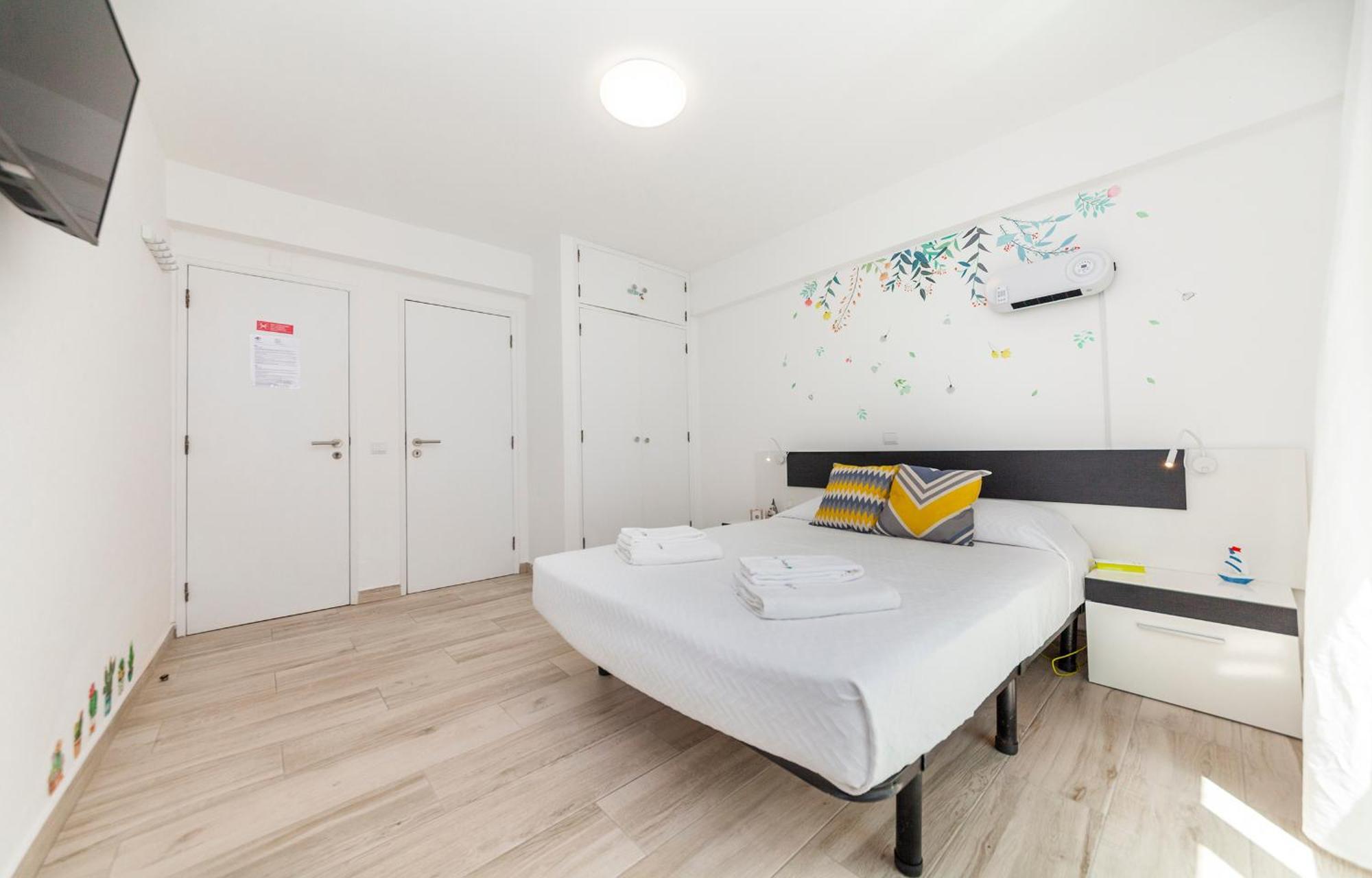 M - Martin & Tomas Guesthouse Lagos Room photo